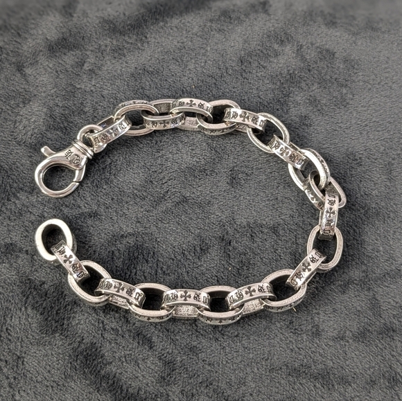 Other - ornate bracelet with lobster claw clasp, silver chrome
